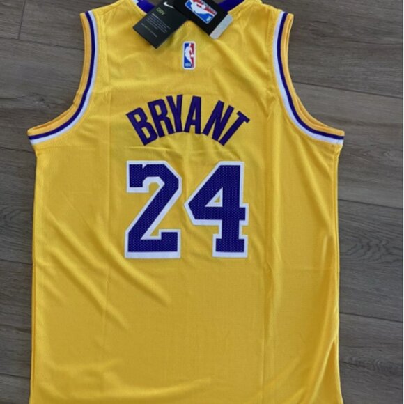Jersey Kobe bryant #24. Youth Yellow LA LAKERS - Picture 3 of 3
